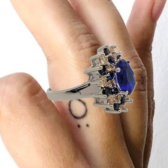 Beautiful Gold and Blue Sapphire Simulant Silver Cocktail Ring Sz 7 - Picture 2 of 5